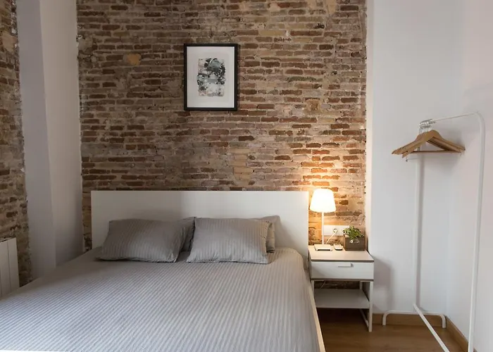 Central Apartment *