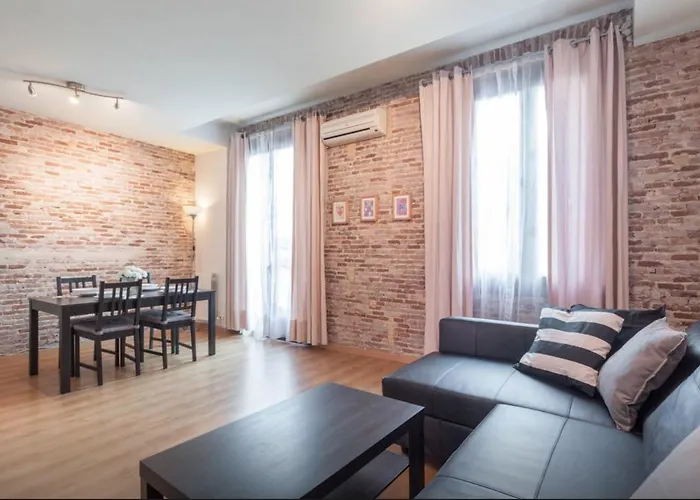 Central Apartment Lägenhet
