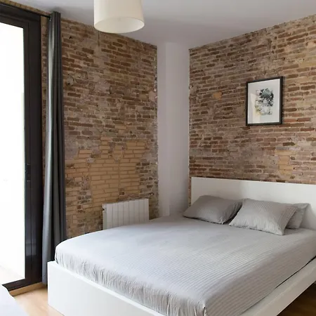 アパート Central Apartment