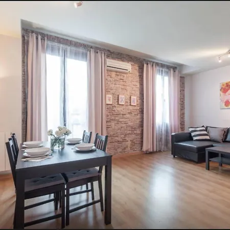 アパート Central Apartment *